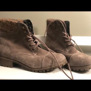 Taupe Lace up Boots